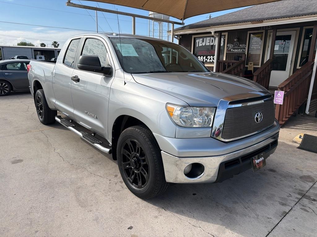 Toyota Tundra Tundra-Grade Double Cab 4.6L 2WD 2012