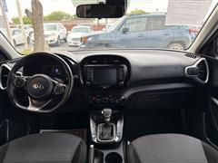 2021 Kia Soul 