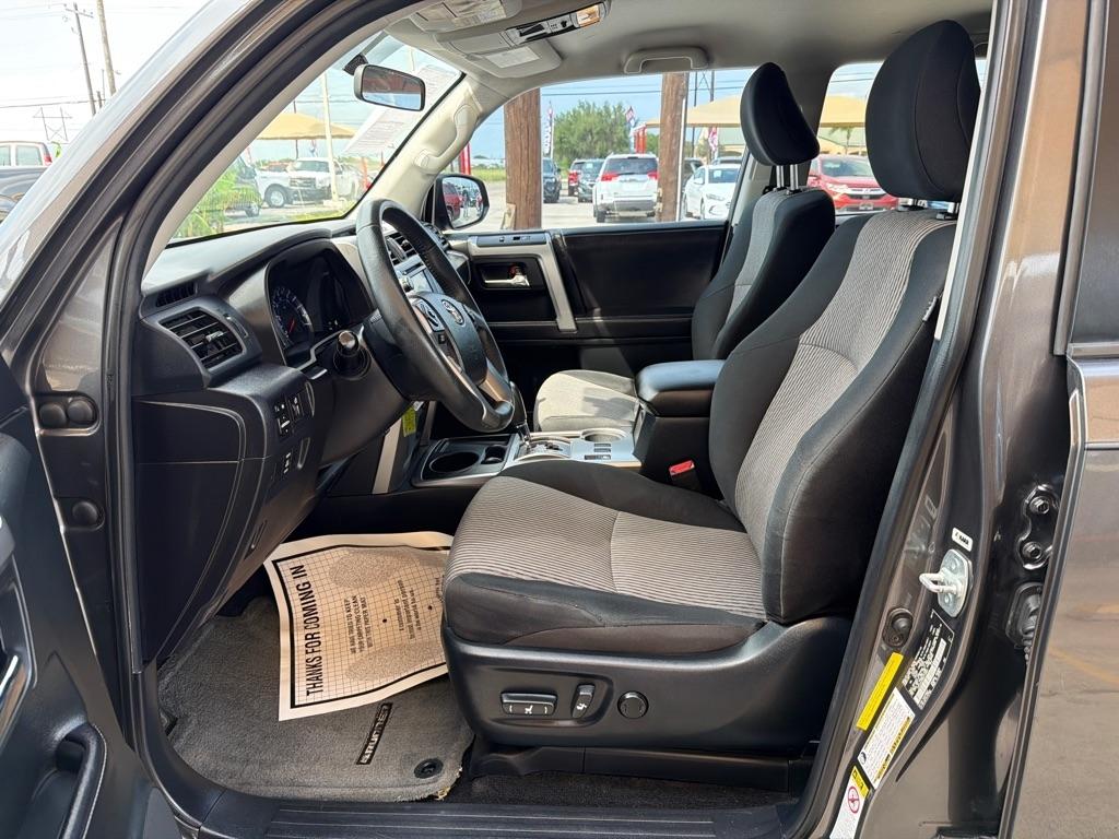 Toyota 4Runner  2016