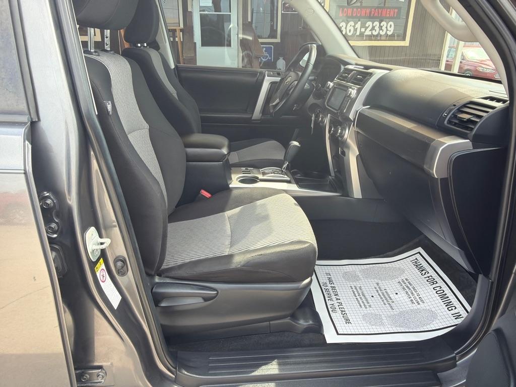 Toyota 4Runner  2016