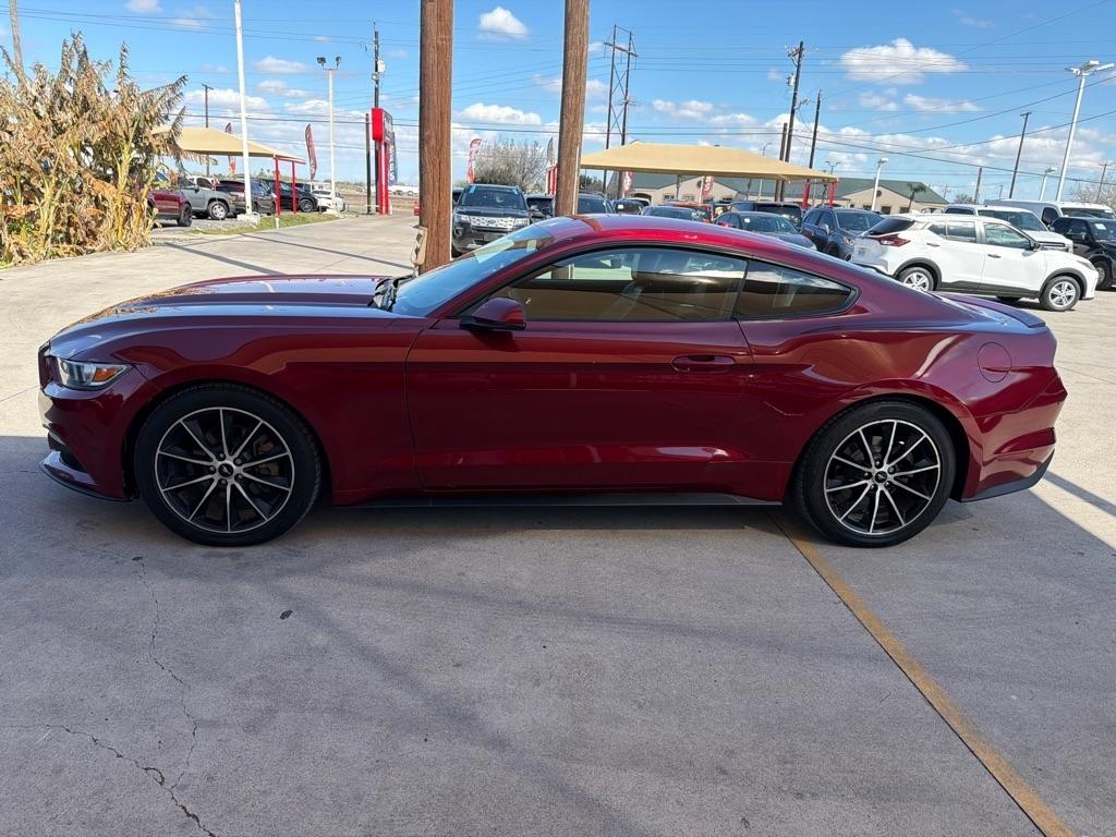 Ford Mustang EcoBoost Coupe 2017