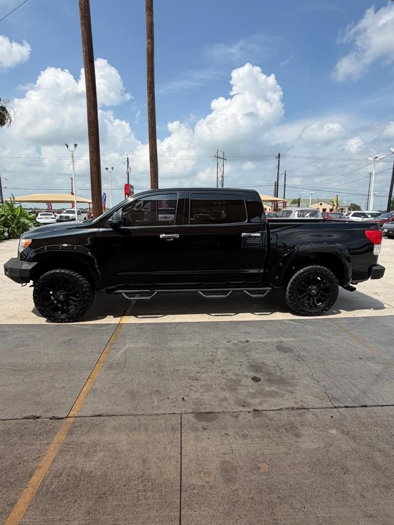 Toyota Tundra  2012