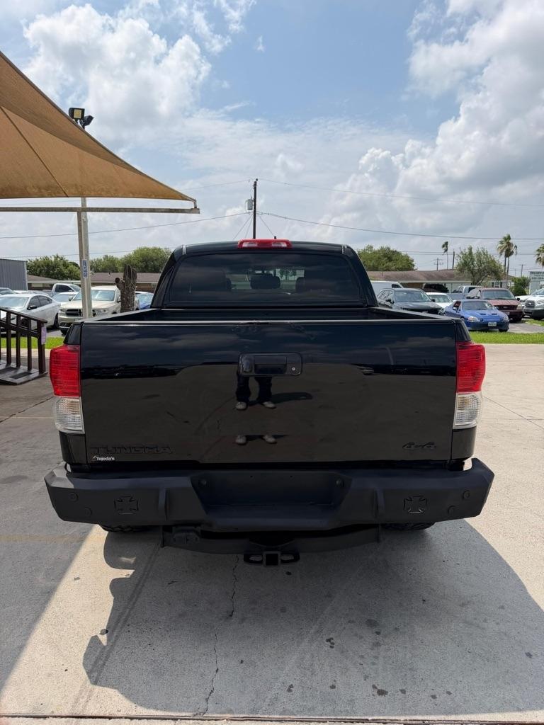 Toyota Tundra  2012