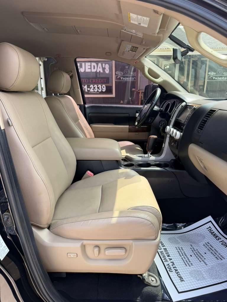 Toyota Tundra  2012