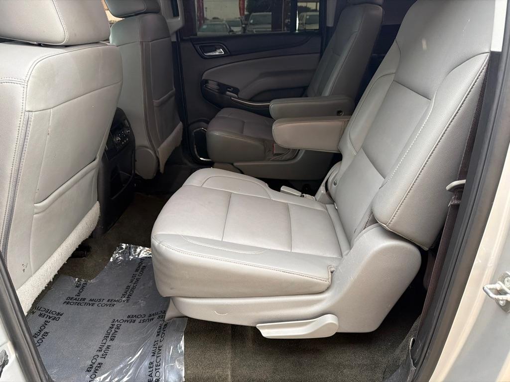Chevrolet Suburban  2017