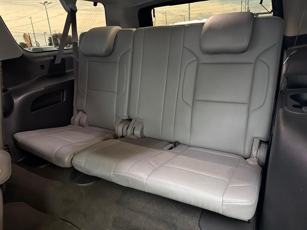 Chevrolet Suburban  2017