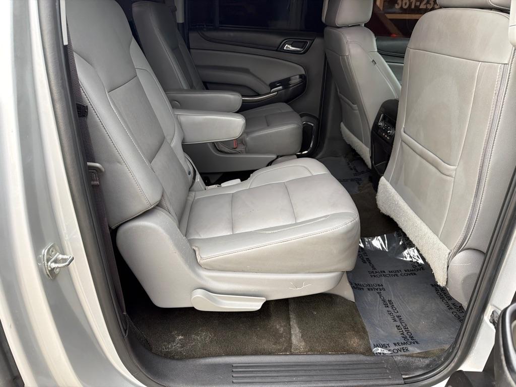 Chevrolet Suburban  2017