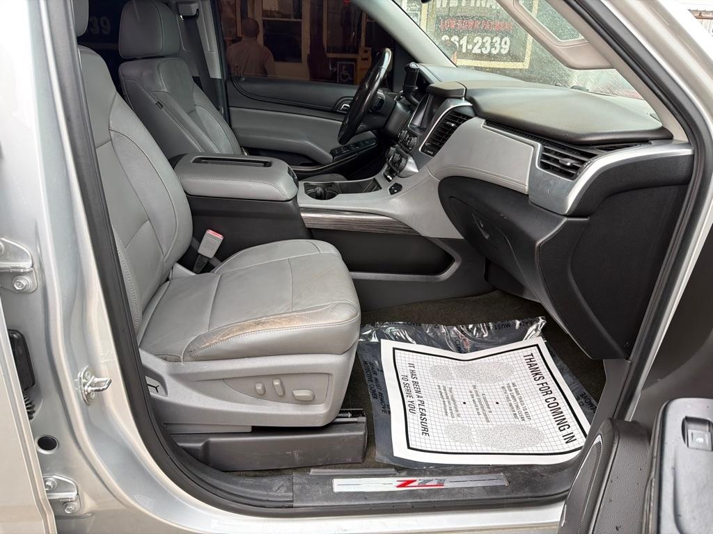 Chevrolet Suburban  2017