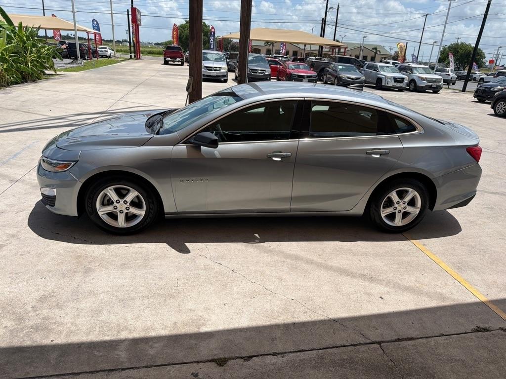 Chevrolet Malibu  2023