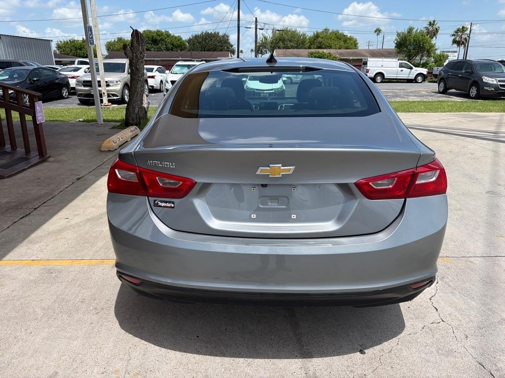 Chevrolet Malibu  2023