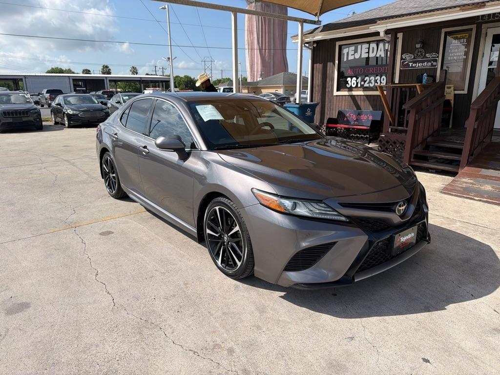 Toyota Camry  2018