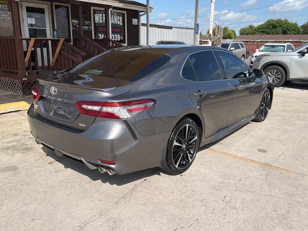 Toyota Camry  2018