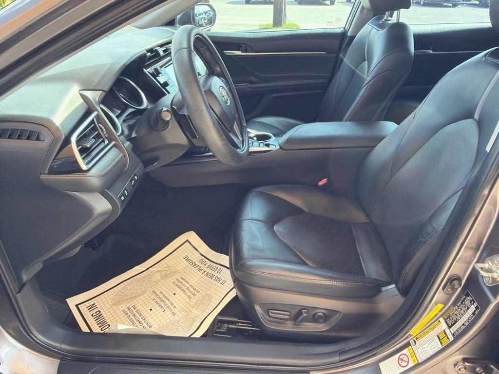 Toyota Camry  2018