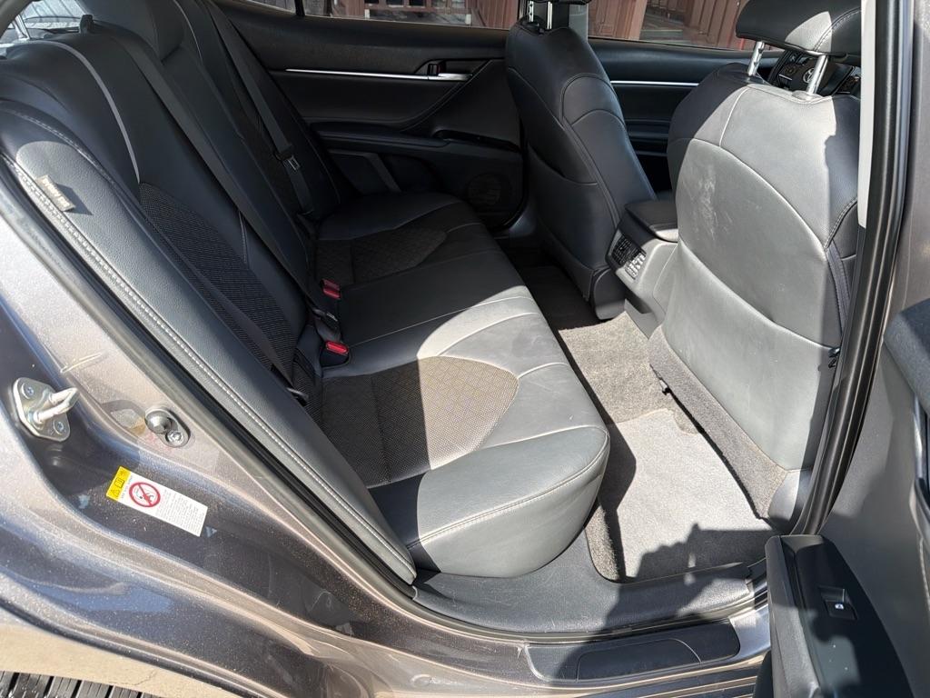 Toyota Camry  2018