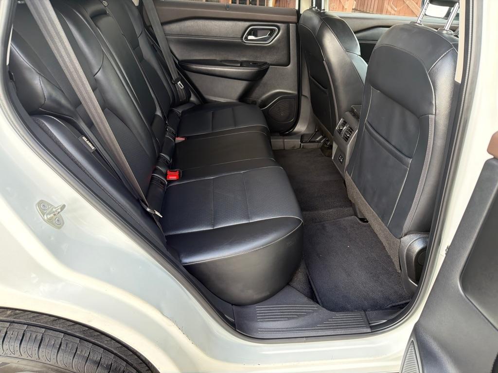 Nissan Rogue SV 2021