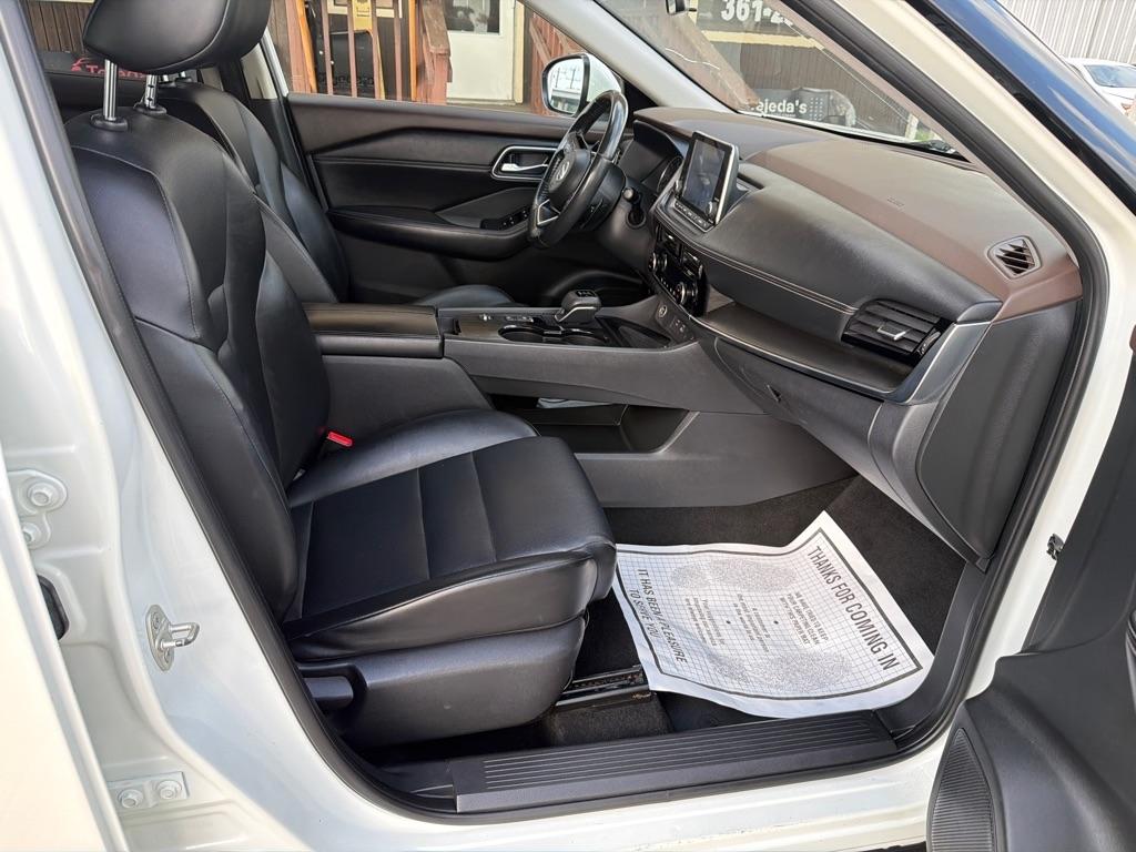 Nissan Rogue SV 2021