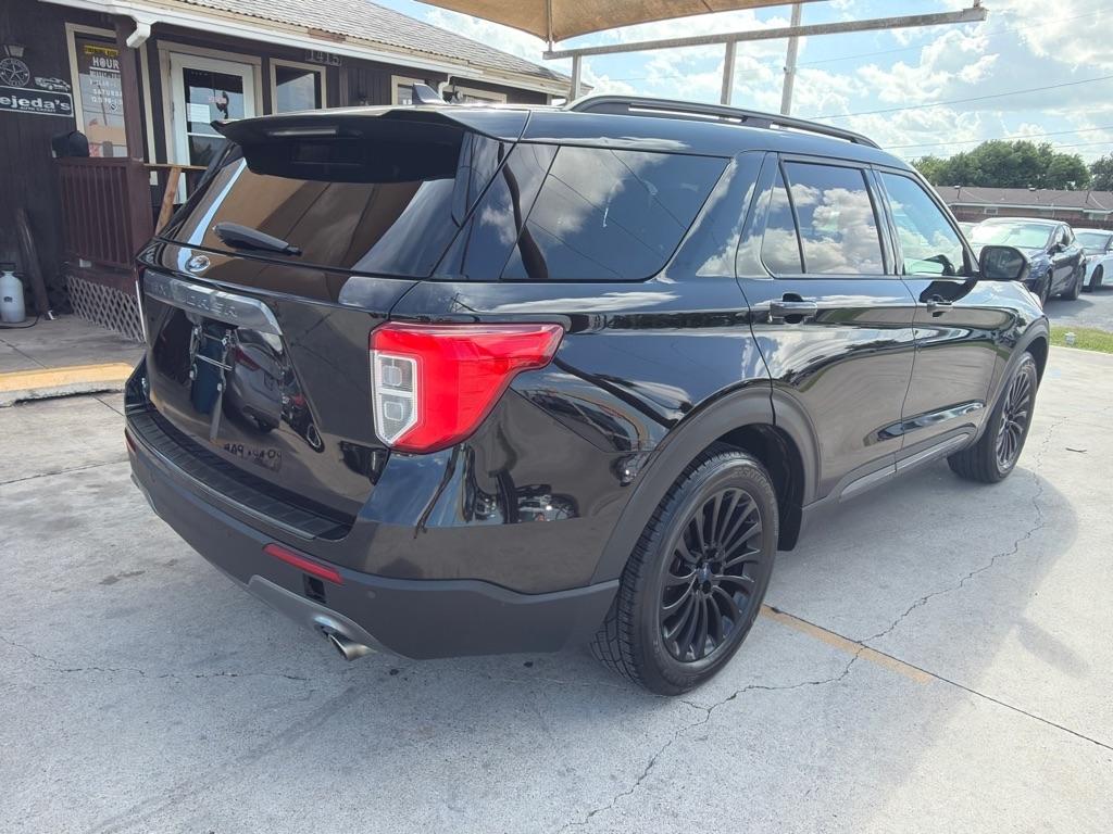 Ford Explorer XLT 2022