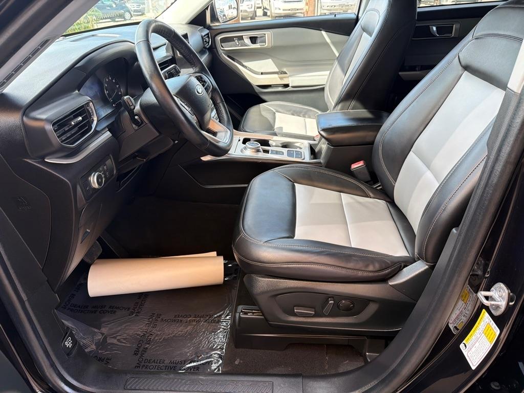Ford Explorer XLT 2022