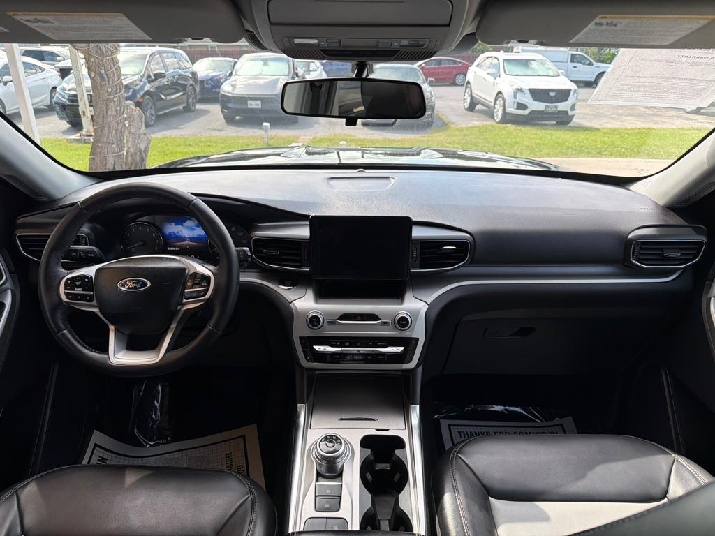 Ford Explorer XLT 2022