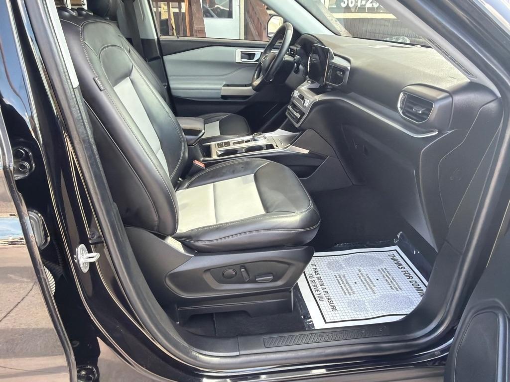 Ford Explorer XLT 2022