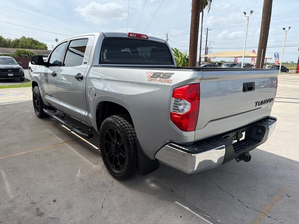 Toyota Tundra SR5 4.6L V8 CrewMax 2WD 2018