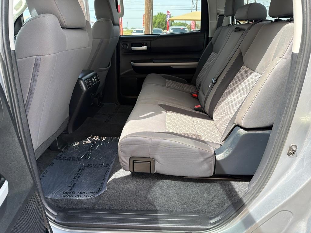 Toyota Tundra SR5 4.6L V8 CrewMax 2WD 2018