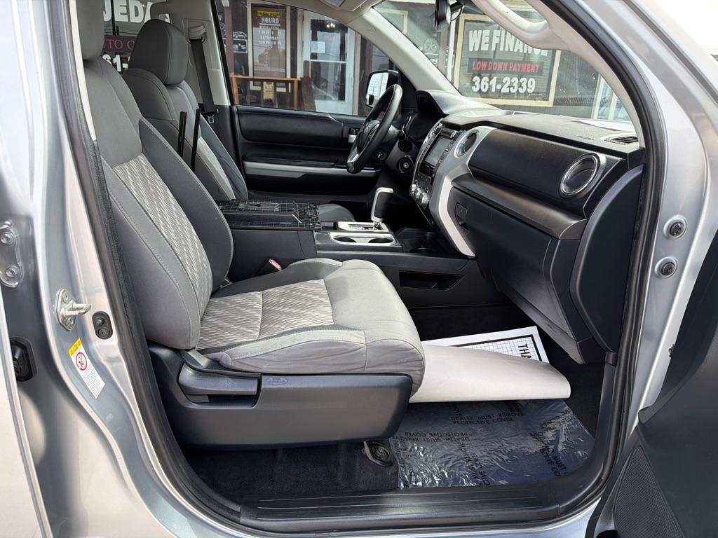 Toyota Tundra SR5 4.6L V8 CrewMax 2WD 2018
