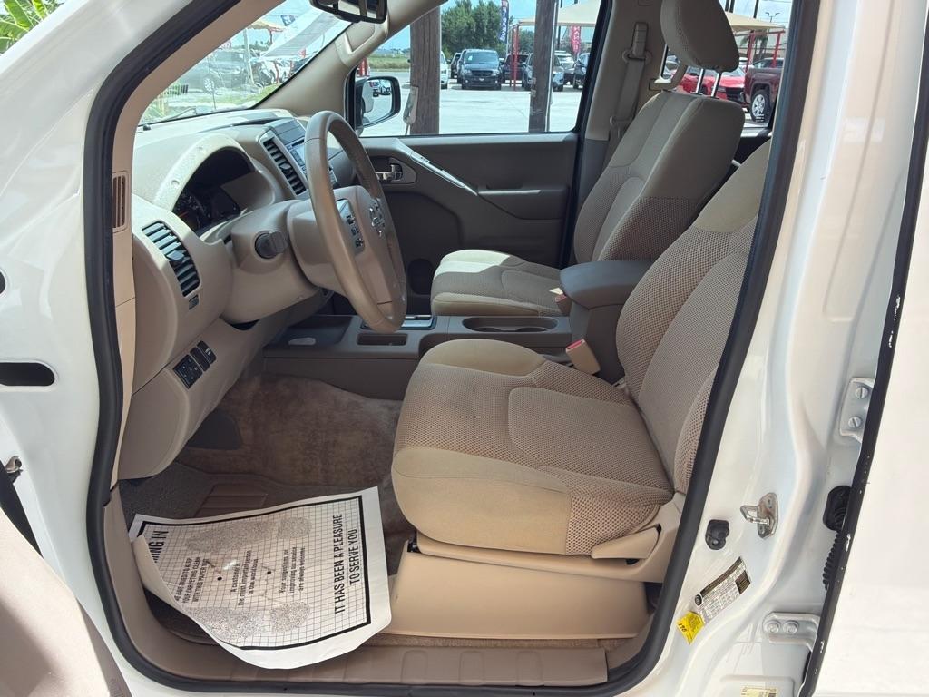 Nissan Frontier S Crew Cab 5AT 2WD 2017