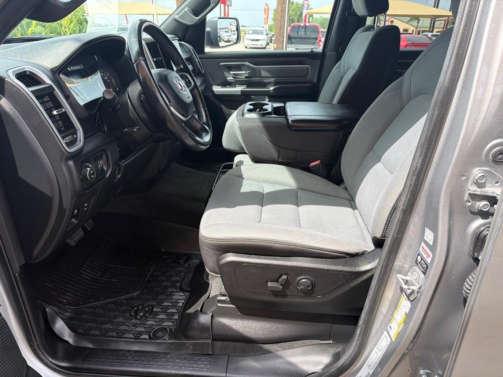 RAM 1500 Lone Star Crew Cab SB 2WD 2022