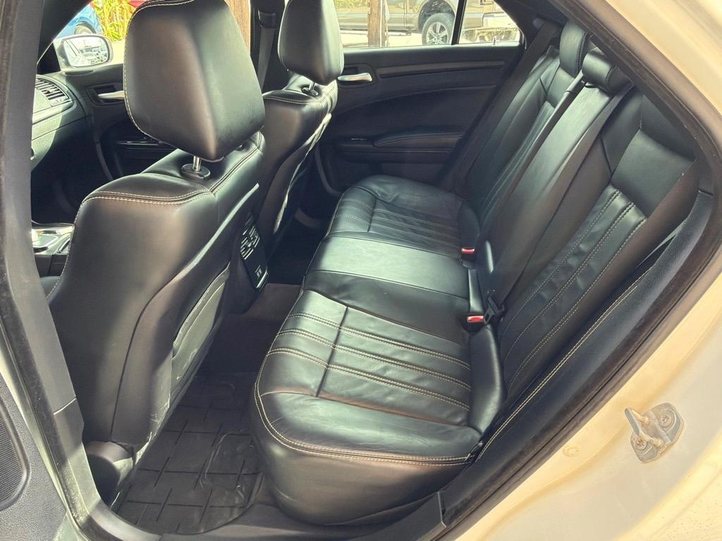 Chrysler 300 S V6 RWD 2016