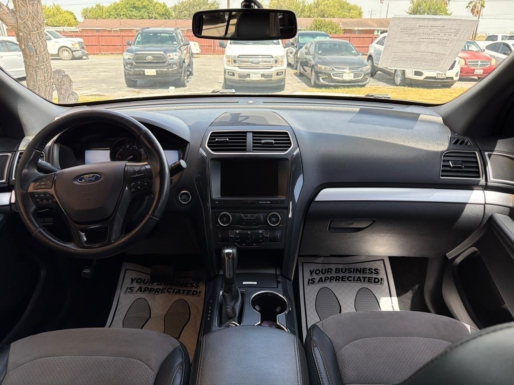 Ford Explorer XLT FWD 2017