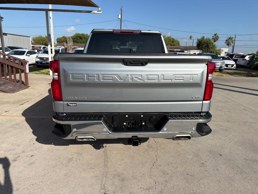 Chevrolet Silverado 1500 LTZ Crew Cab 4WD 2023
