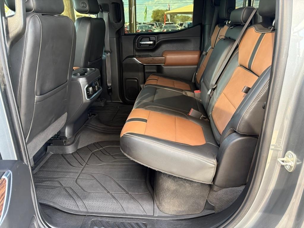 Chevrolet Silverado photo 11