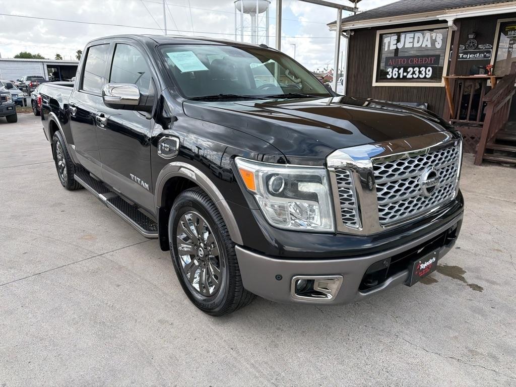 Nissan Titan SV Crew Cab 2WD 2017