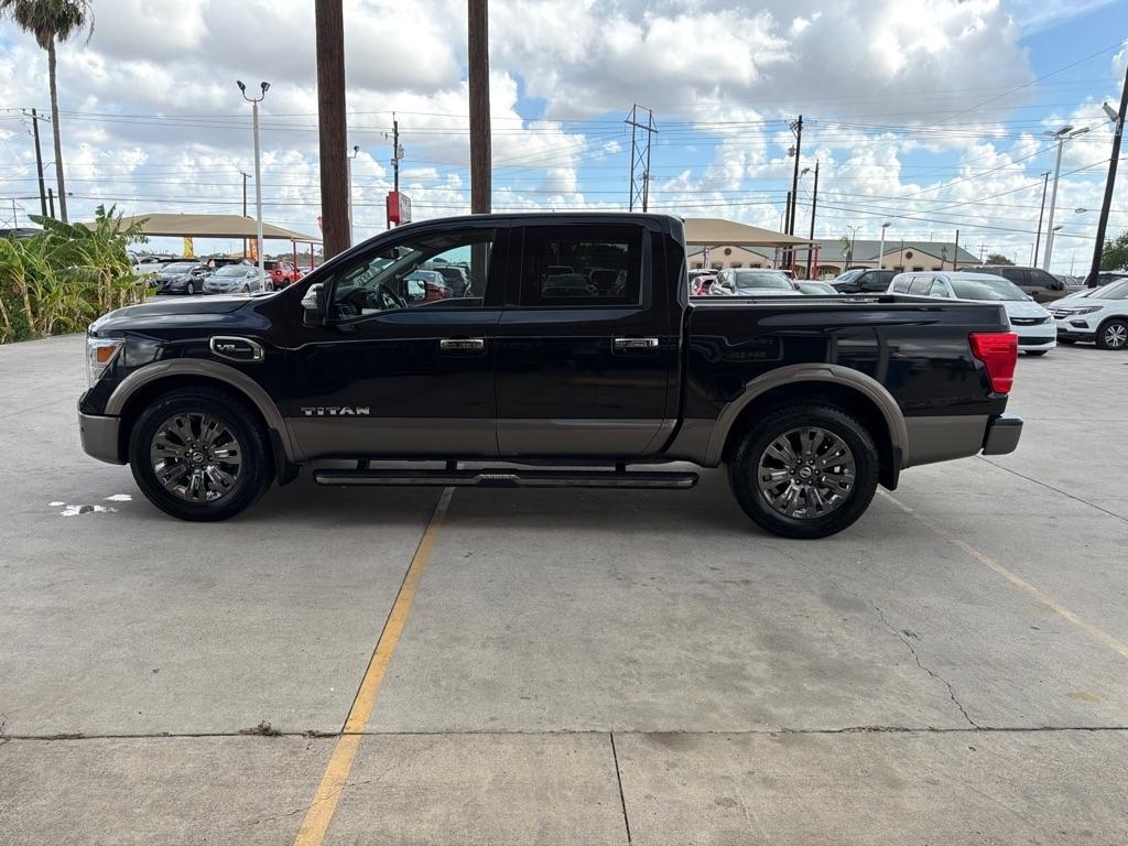 Nissan Titan SV Crew Cab 2WD 2017