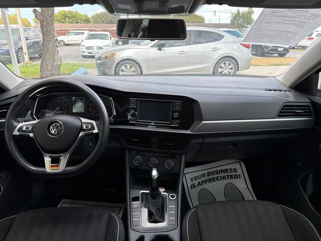 Volkswagen Jetta 1.4T S 8A 2021