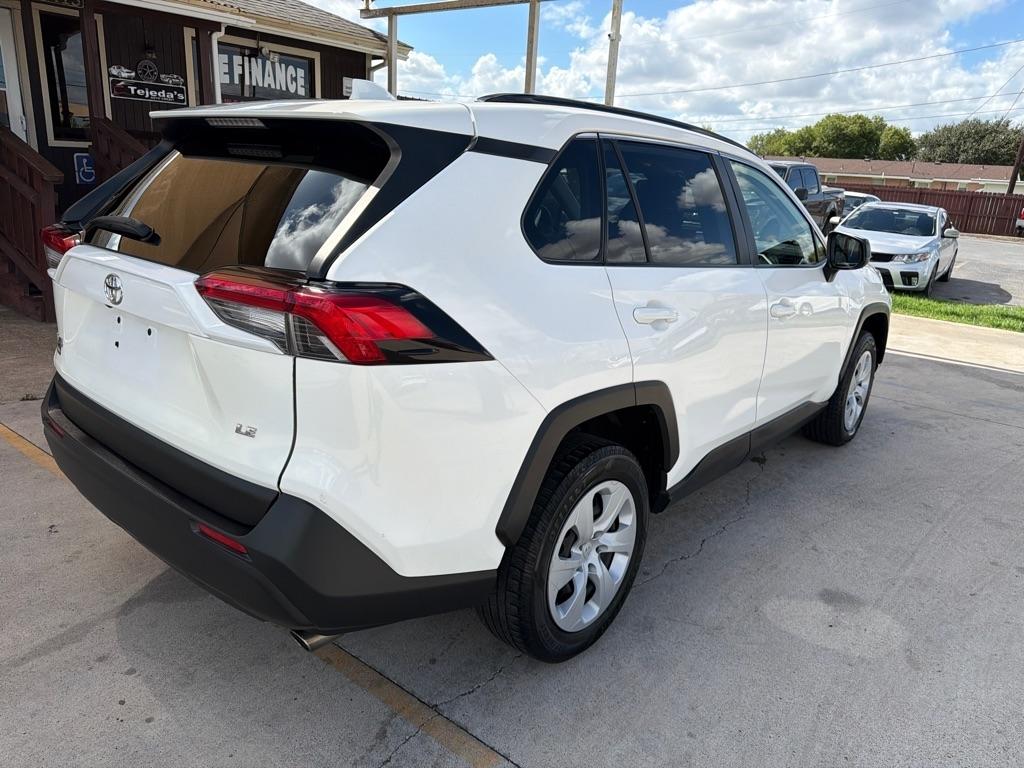 Toyota RAV4 LE 2019