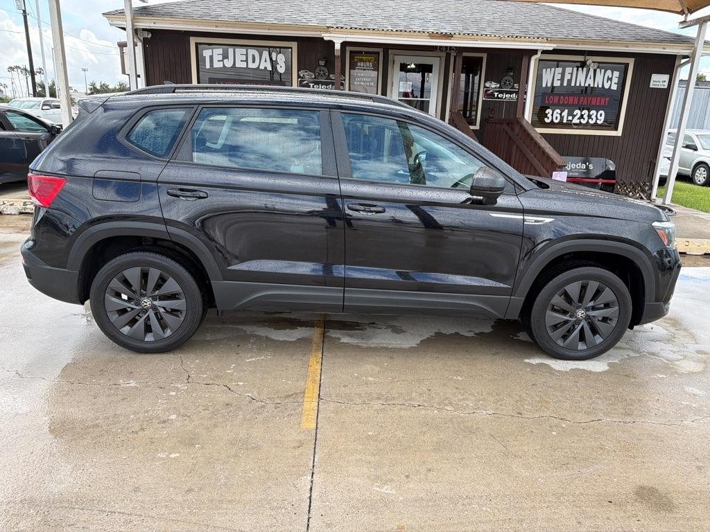 Volkswagen Taos S 2022