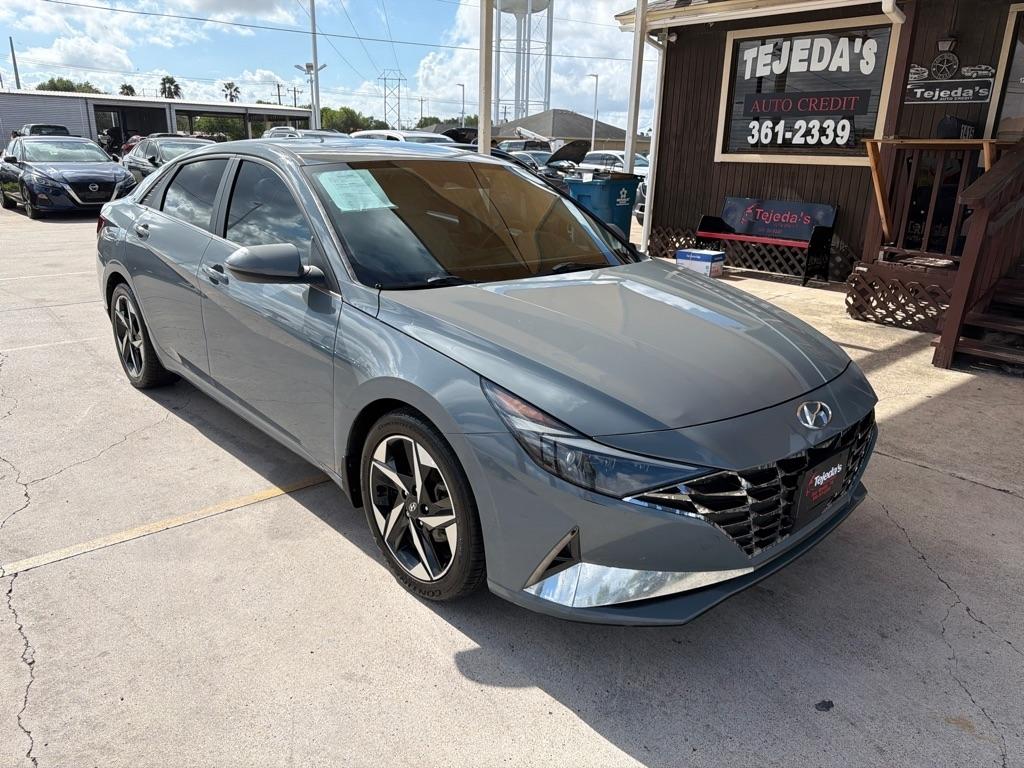 Hyundai Elantra Limited 2022