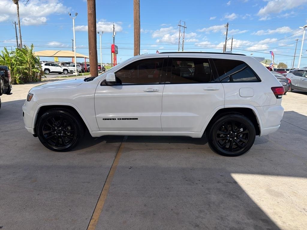 Jeep Grand Cherokee Laredo 2WD 2018