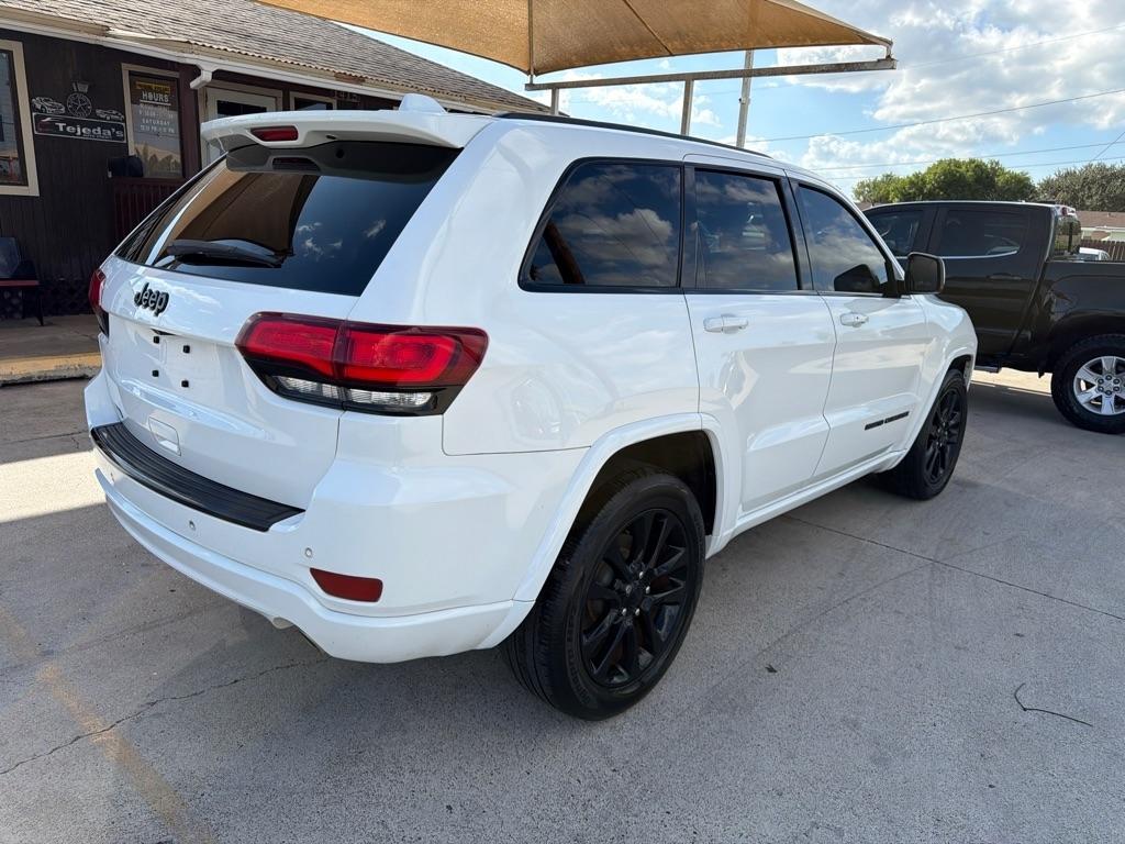 Jeep Grand Cherokee Laredo 2WD 2018