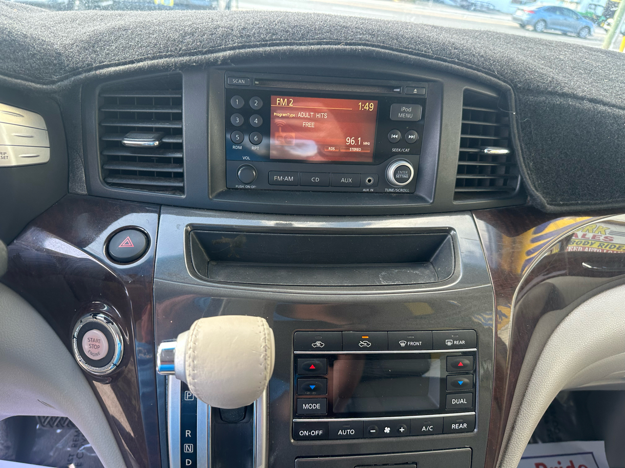 Nissan Quest 3.5 SL 2011