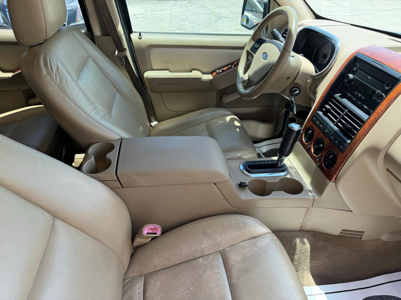 Ford Explorer Eddie Bauer 4.0L 4WD 2007