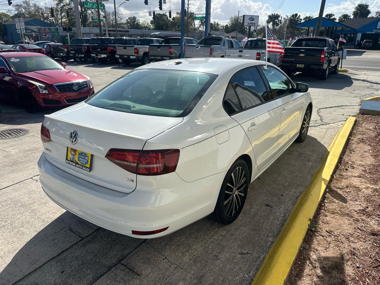 Volkswagen Jetta SE 5M 2016