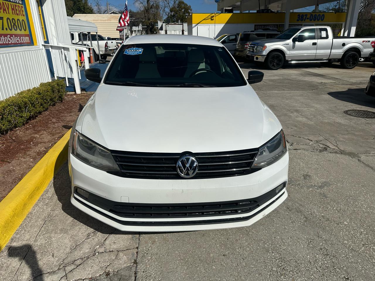 Volkswagen Jetta SE 5M 2016