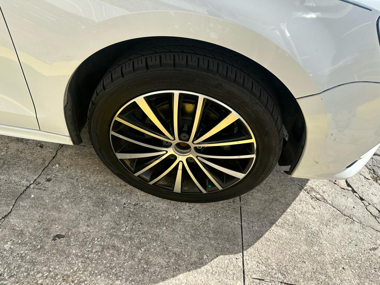 Volkswagen Jetta SE 5M 2016