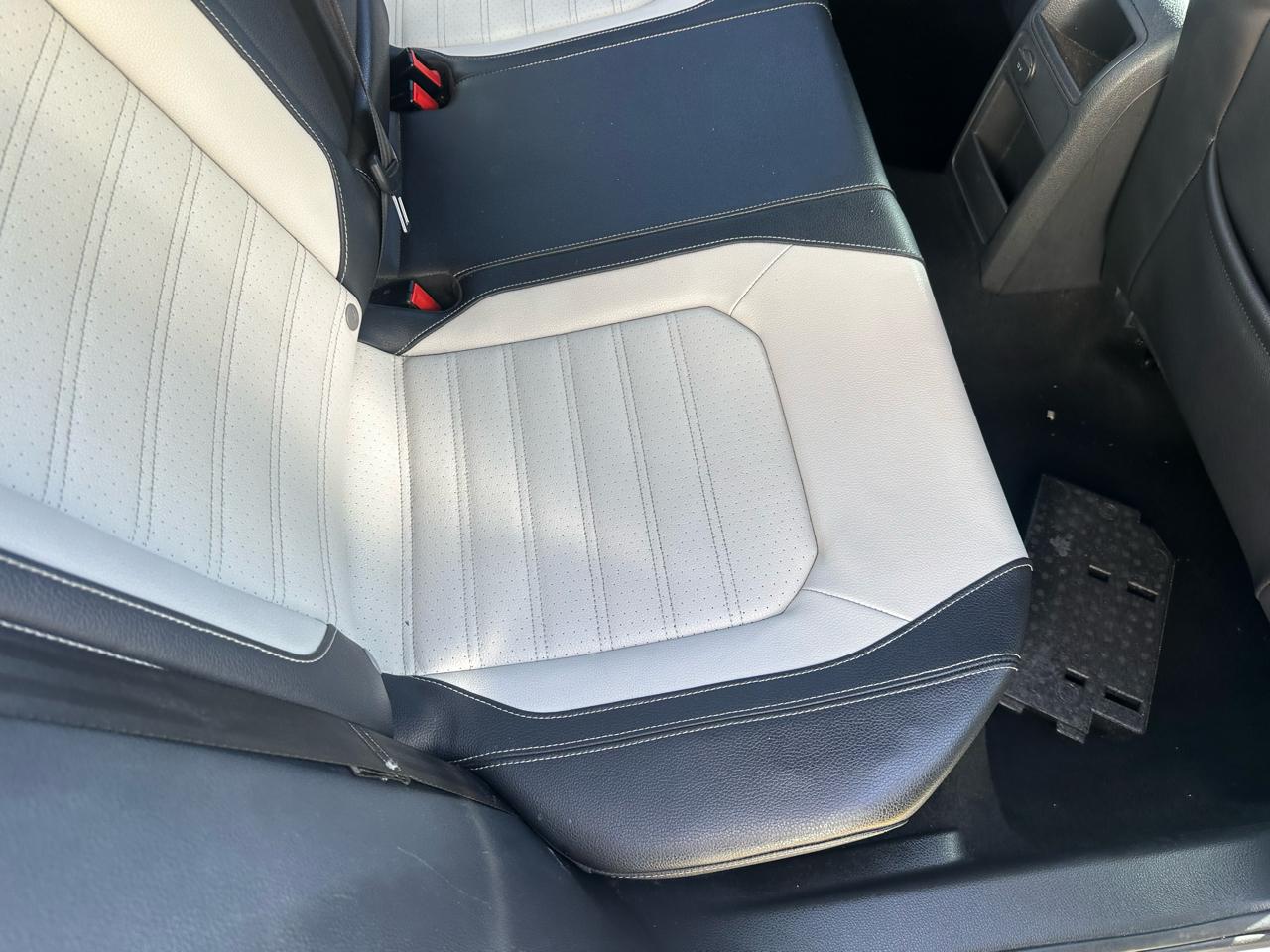 Volkswagen Jetta SE 5M 2016