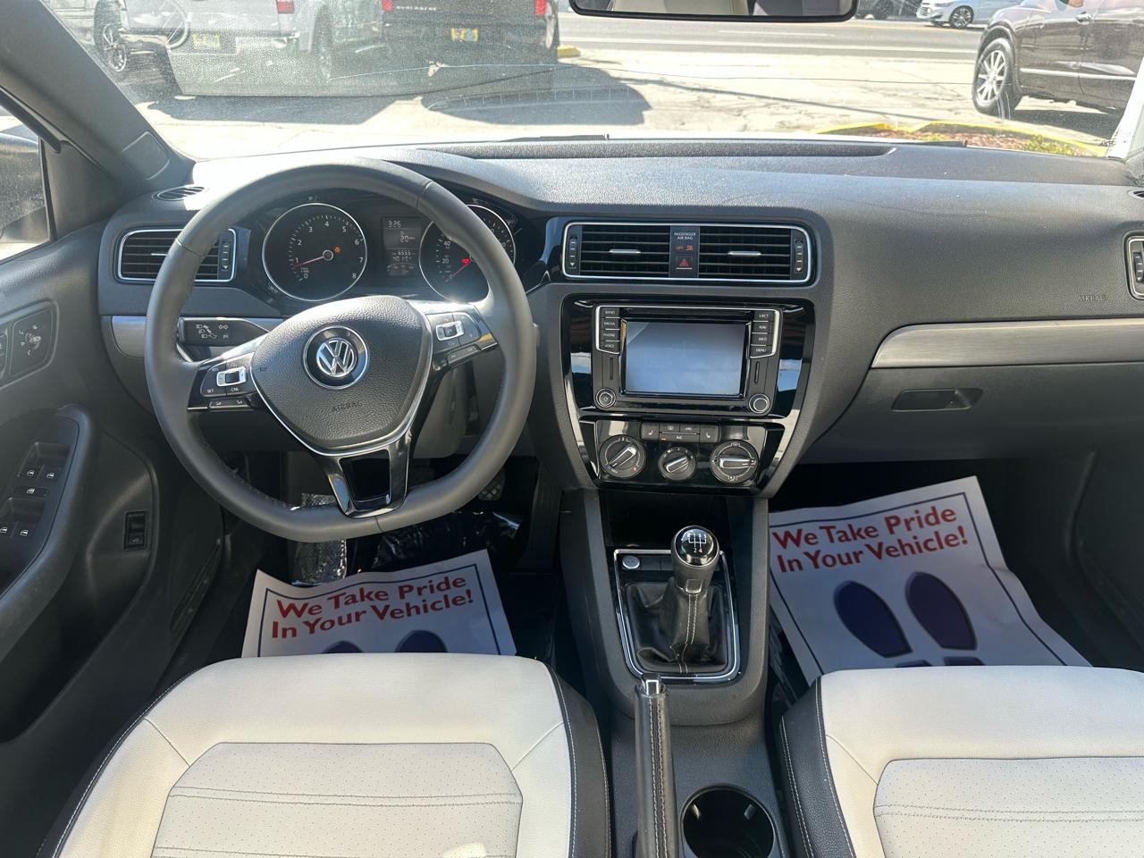 Volkswagen Jetta SE 5M 2016