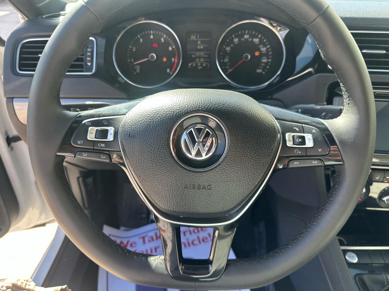 Volkswagen Jetta SE 5M 2016