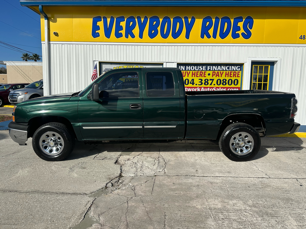 Chevrolet Silverado 1500 LS Ext. Cab Short Bed 2WD 2005